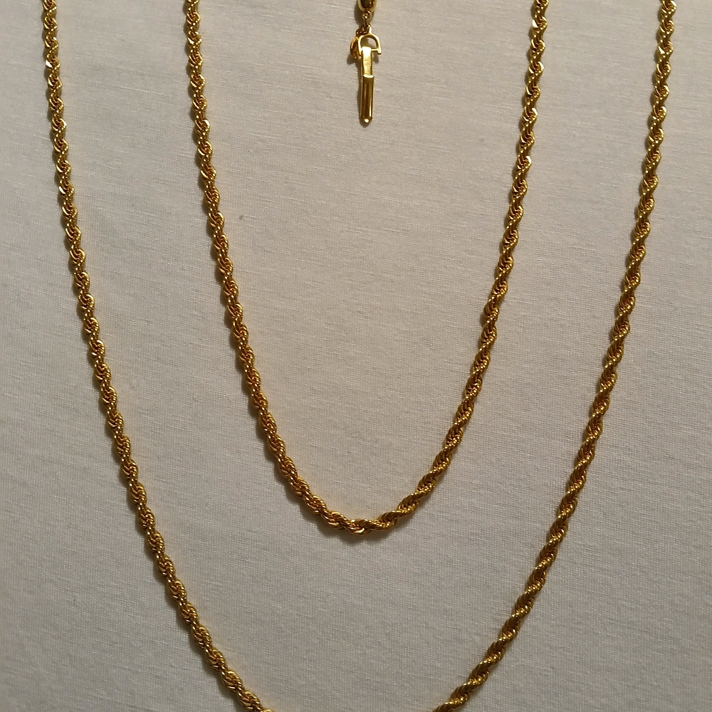 3 Piece Luxurious Set. 2 Gold Rope Chain Necklace and 1 Bracelet.